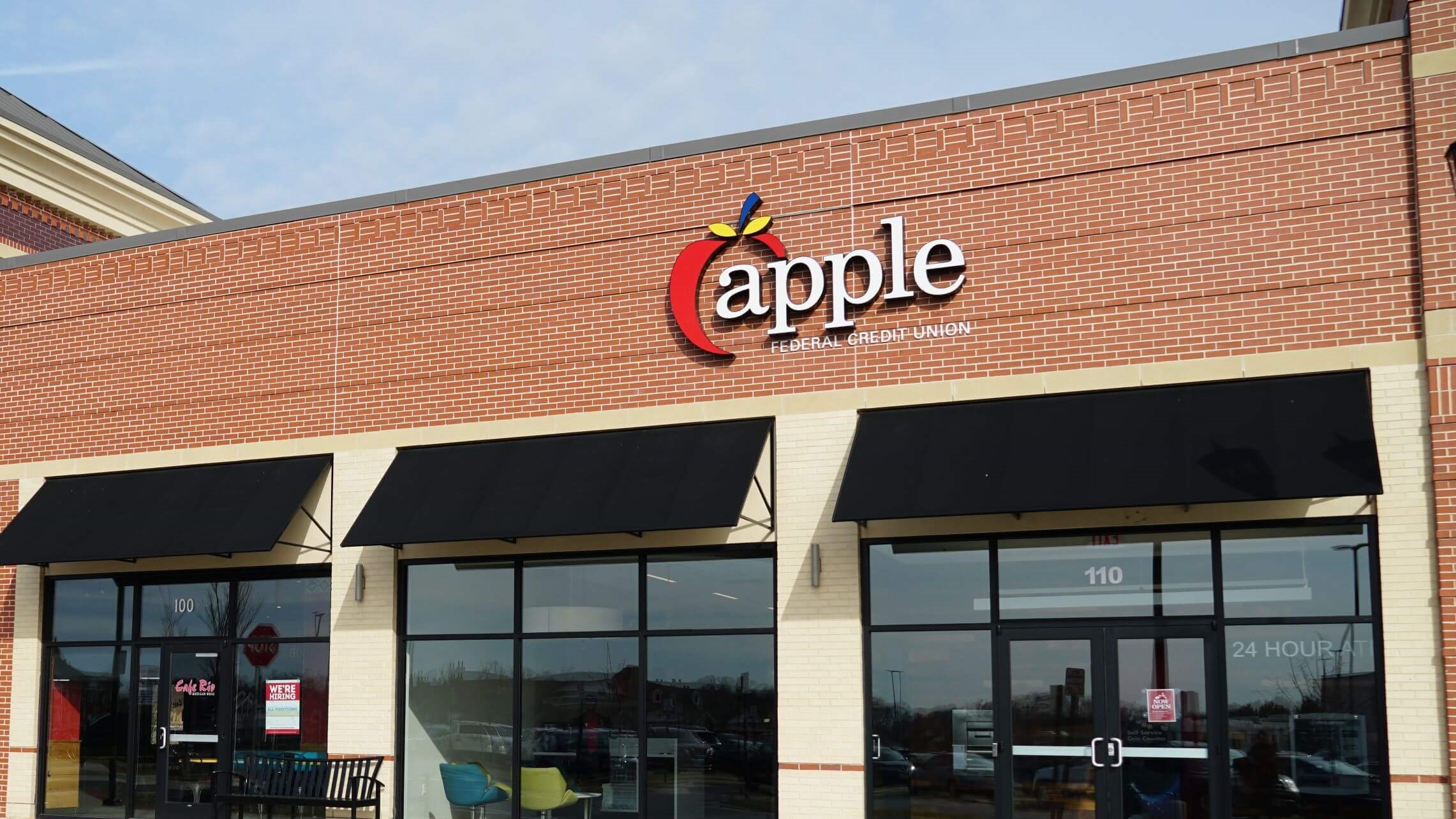 Apple - ユニオン NewAppleStore_2013_5.0.jpg